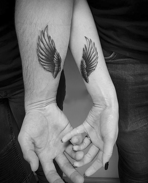 Tattoo đôi cánh