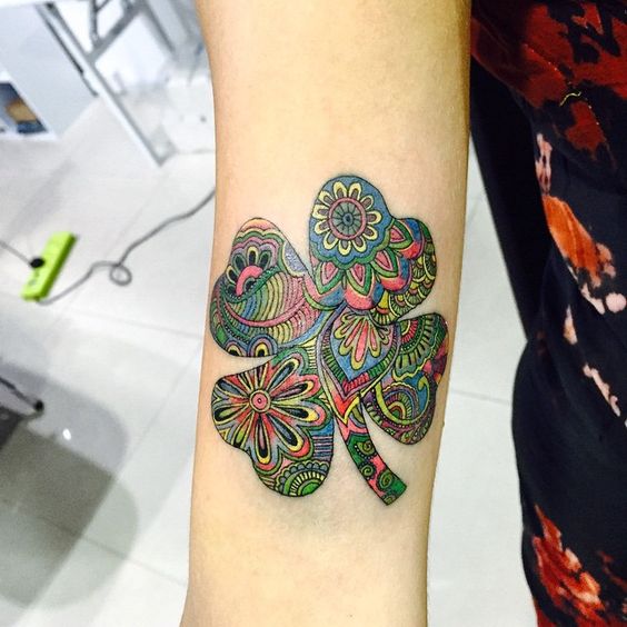 Tattoo cỏ 4 lá