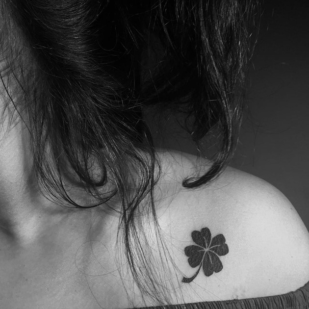 Tattoo cỏ 4 lá  Truyền thuyết kể  Xăm Hình Nghệ Thuật  Facebook