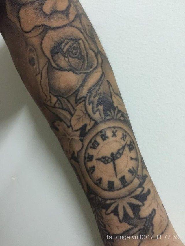 Tattoo đồng hồ la mã